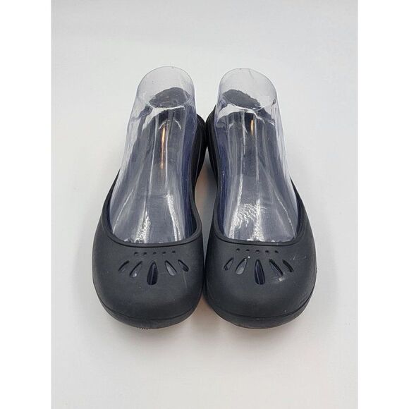 Crocs Black Flats Womens Size 7 - Picture 1 of 10